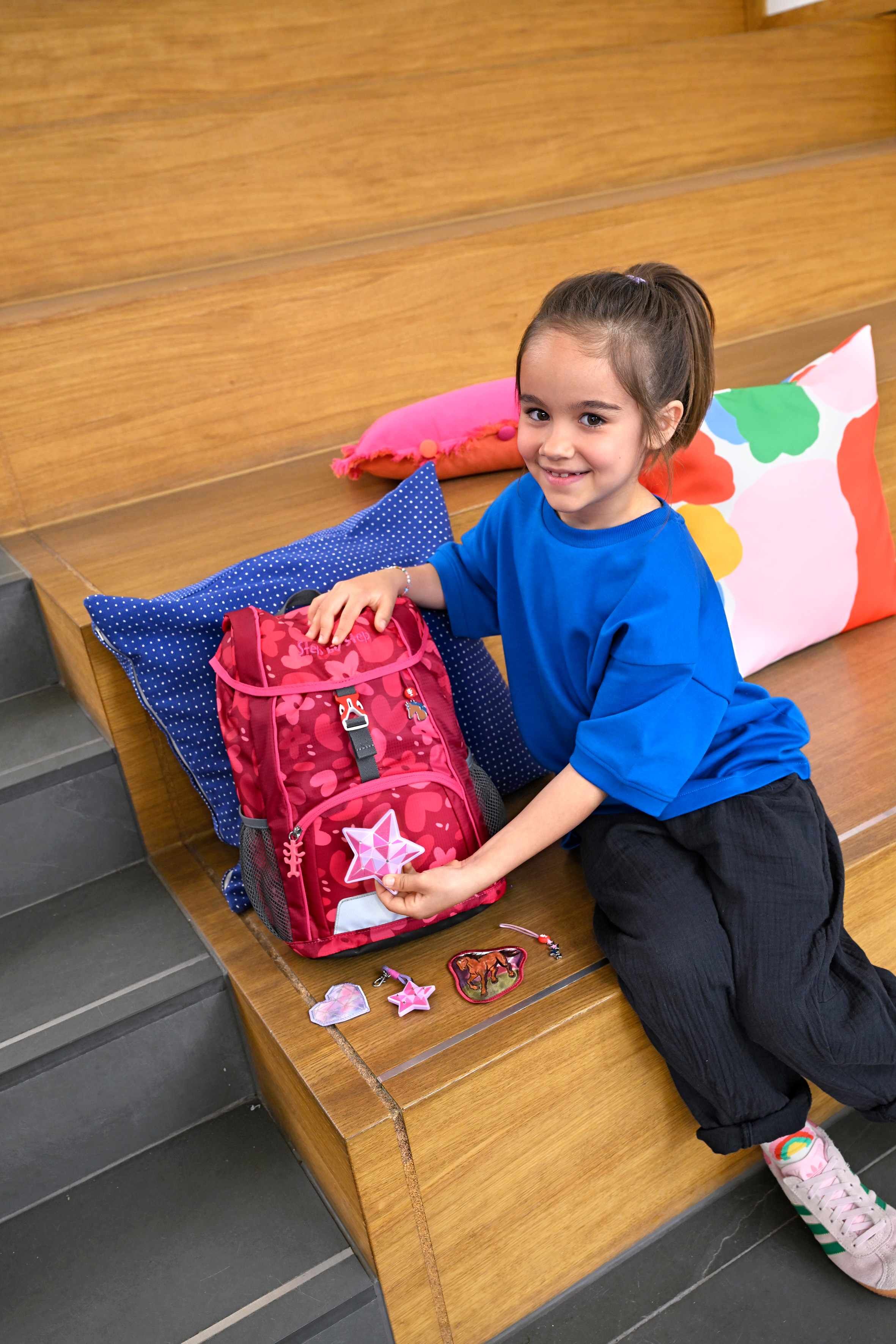 step_by_step_kinderrucksack_kid