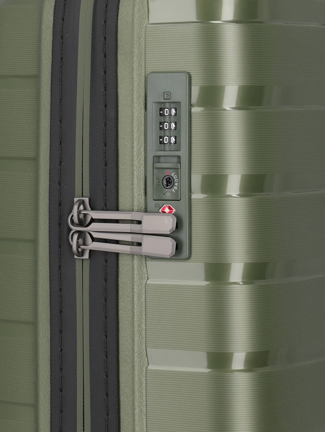 Travelite Koffer AIR BASE 4w Trolley S, Olive