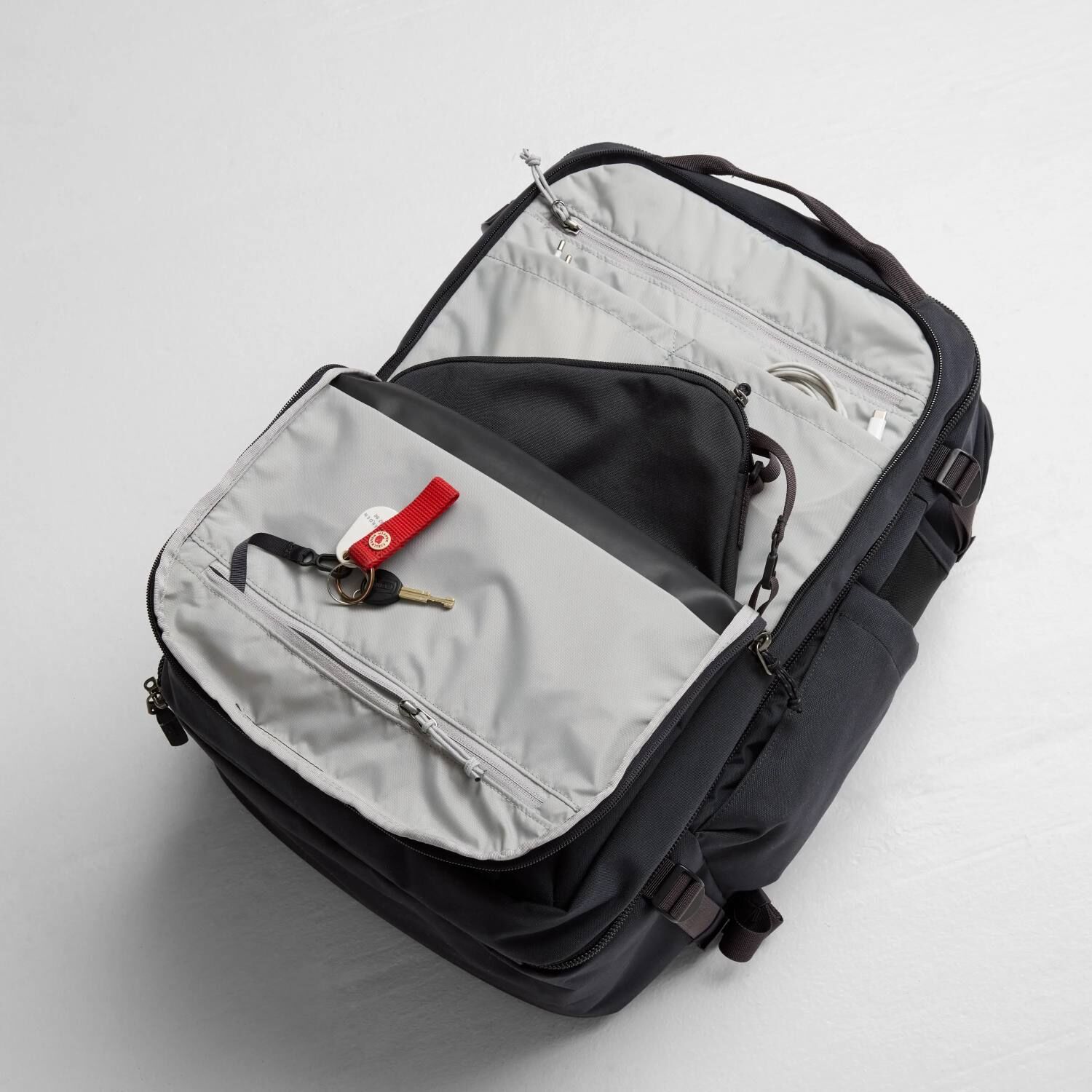 Fjällräven Färden Carry-On Pack Rucksack Coal Black