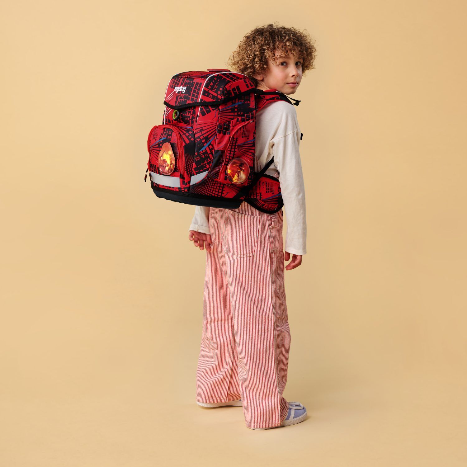 ergobag cubo Schulranzen-Set AlarmBärreitschaft