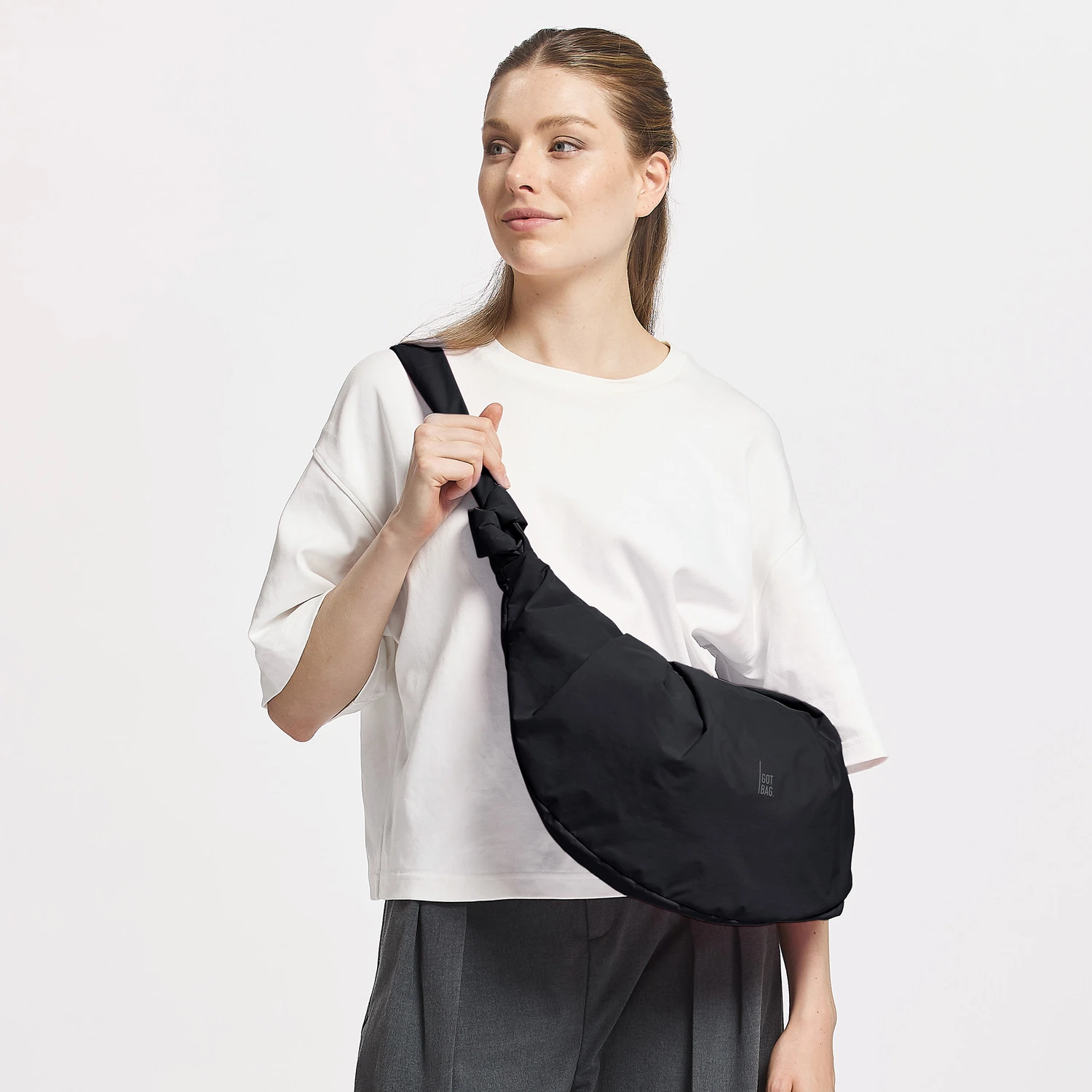 GOT BAG Umhängetasche PLEAT MOON BAG LARGE black