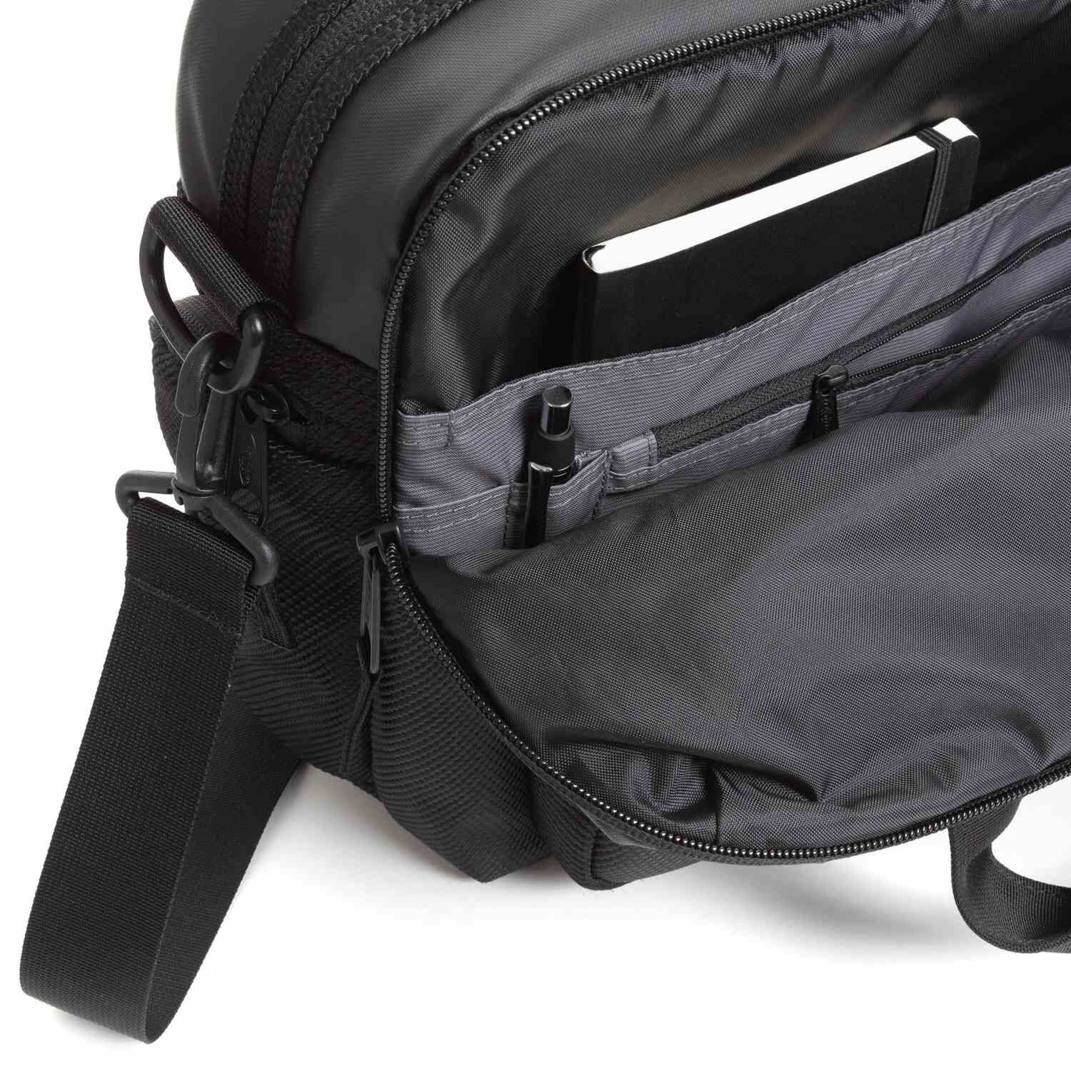 Eastpak Umhängetasche SHELDAN Cnnct Coat