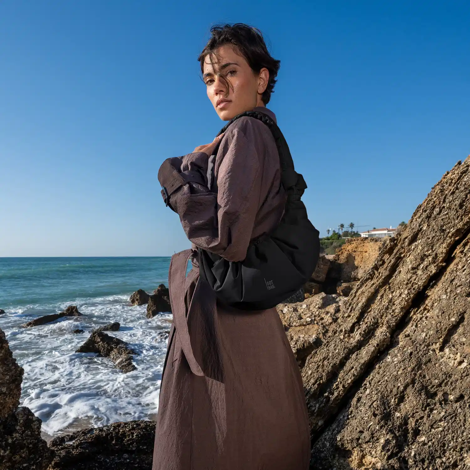 GOT BAG Umhängetasche PLEAT MOON BAG SMALL black