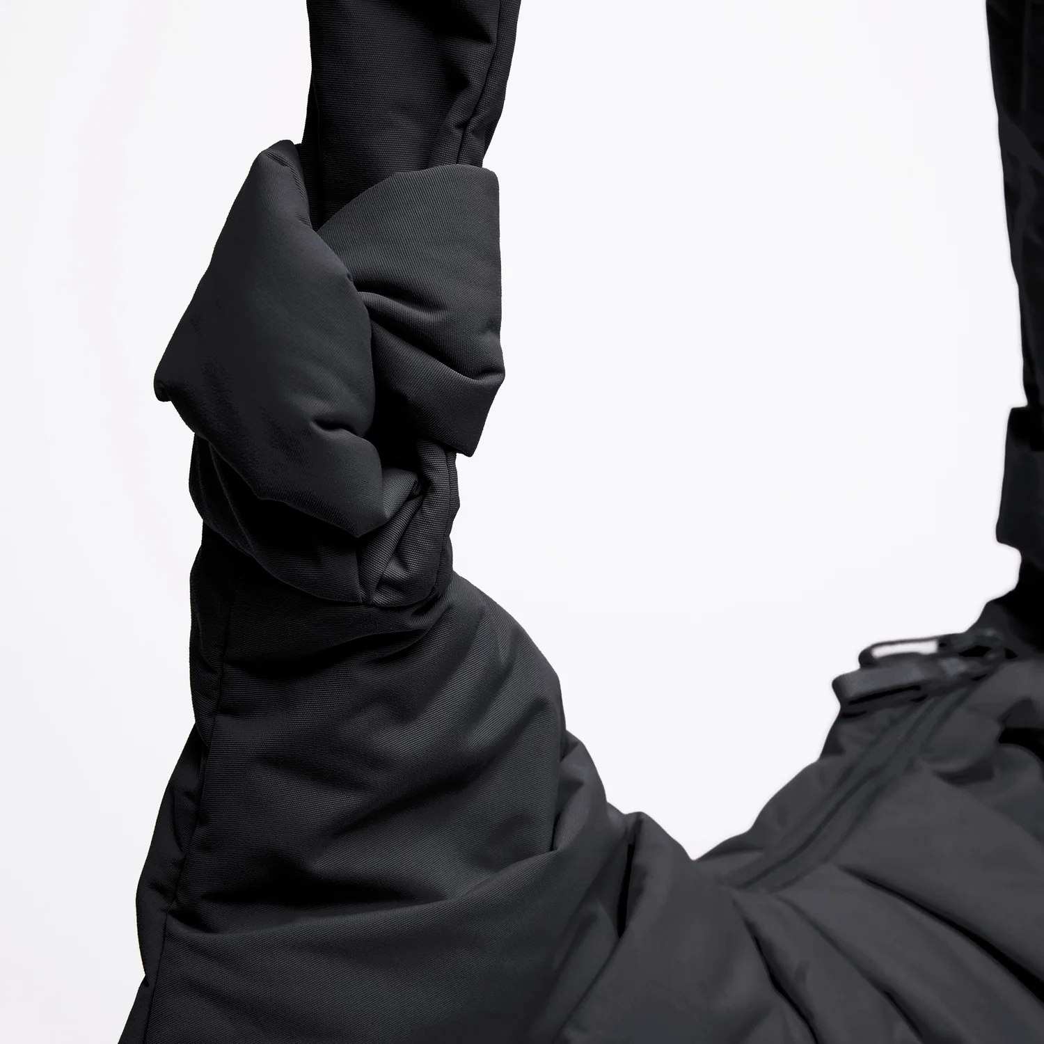 GOT BAG Umhängetasche PLEAT MOON BAG LARGE black