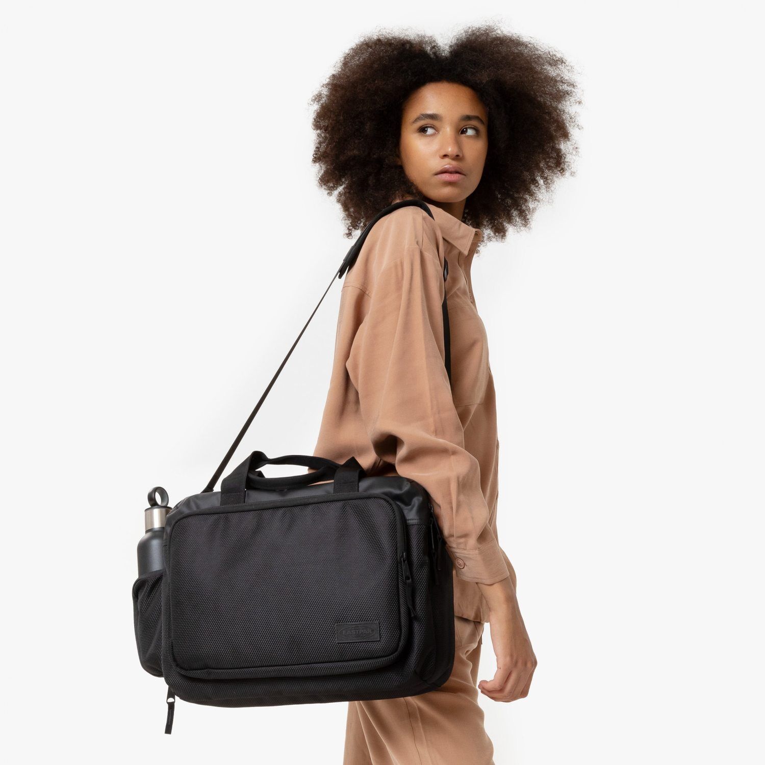 Eastpak Umhängetasche SHELDAN Cnnct Coat
