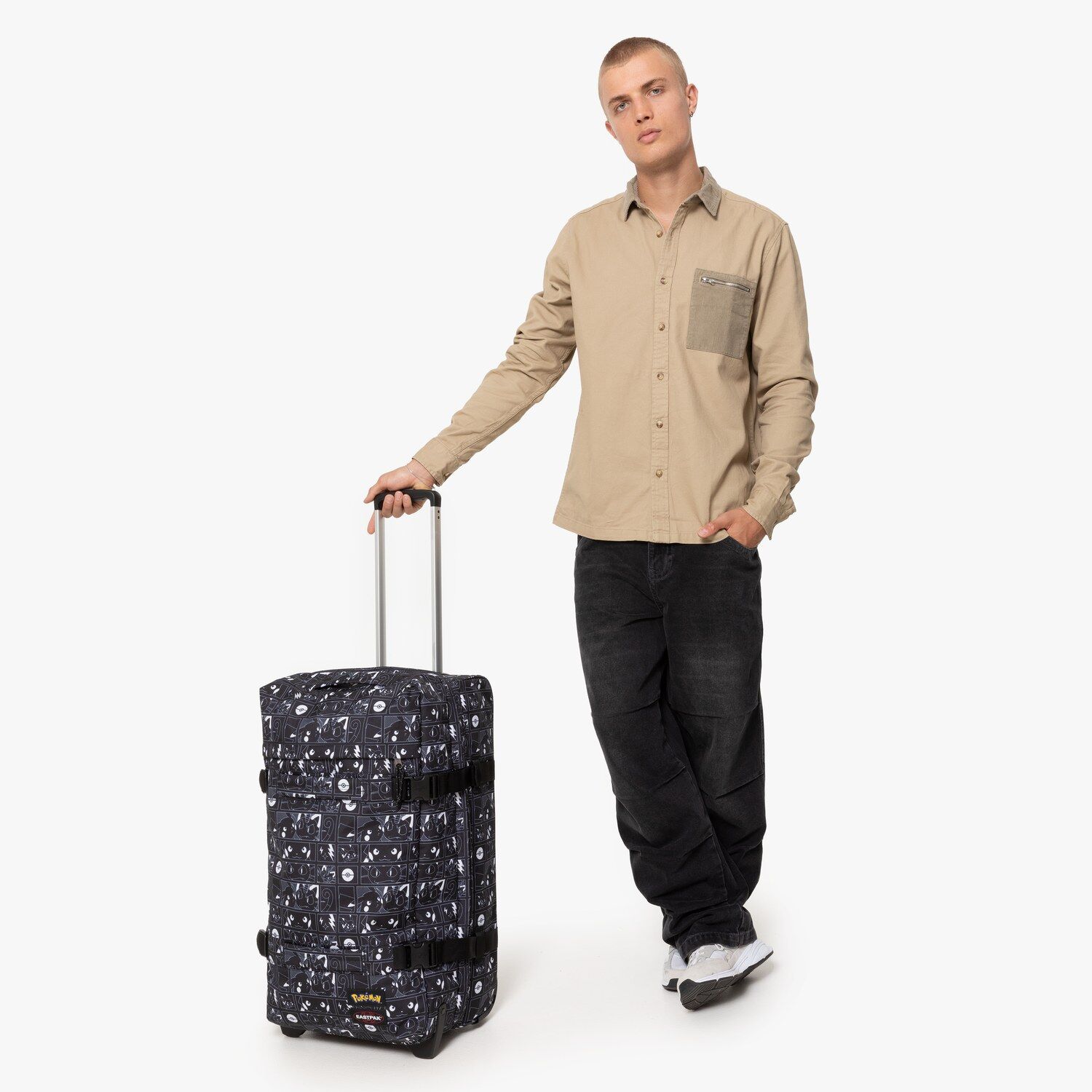 Eastpak Koffer TRANSIT'R M POKEMON BLACK