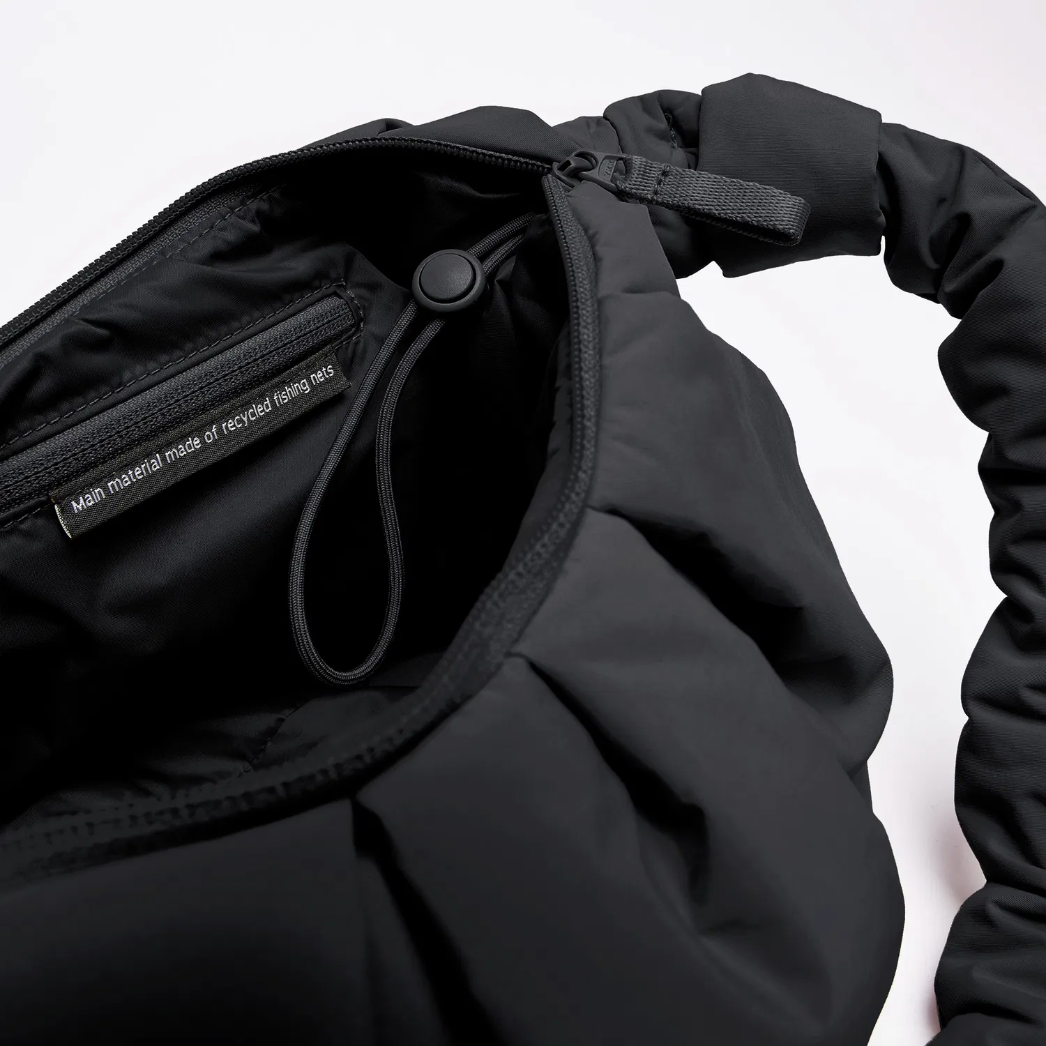 GOT BAG Umhängetasche PLEAT MOON BAG LARGE black